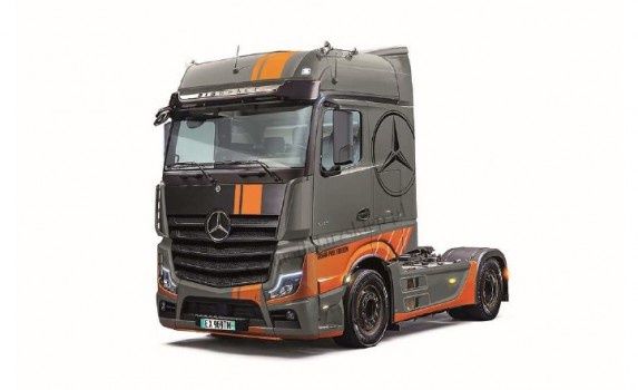 MB Actros MP4 BIG space grand prix edition