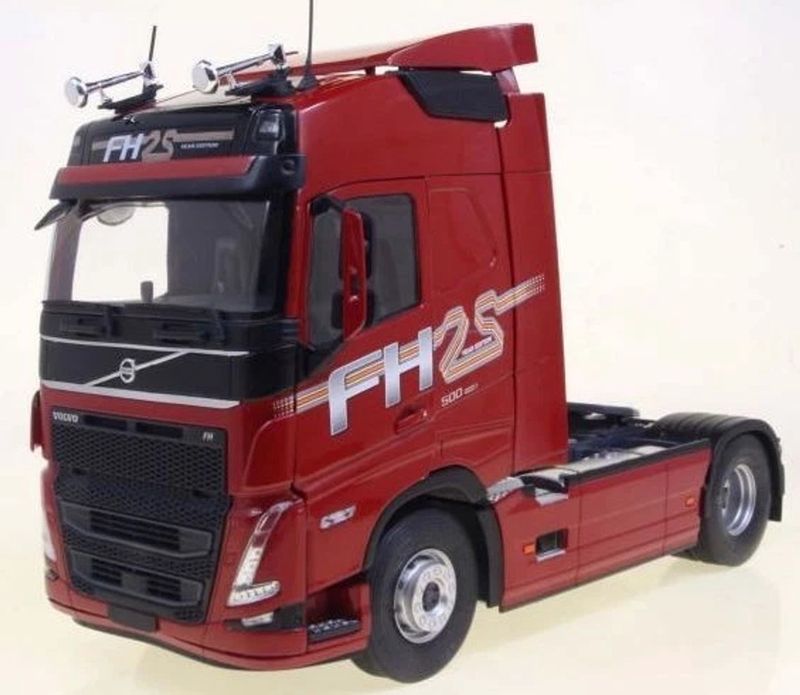 1/24 Solido Volvo FH Globetrotter XL 25 Years Edition (Red)
