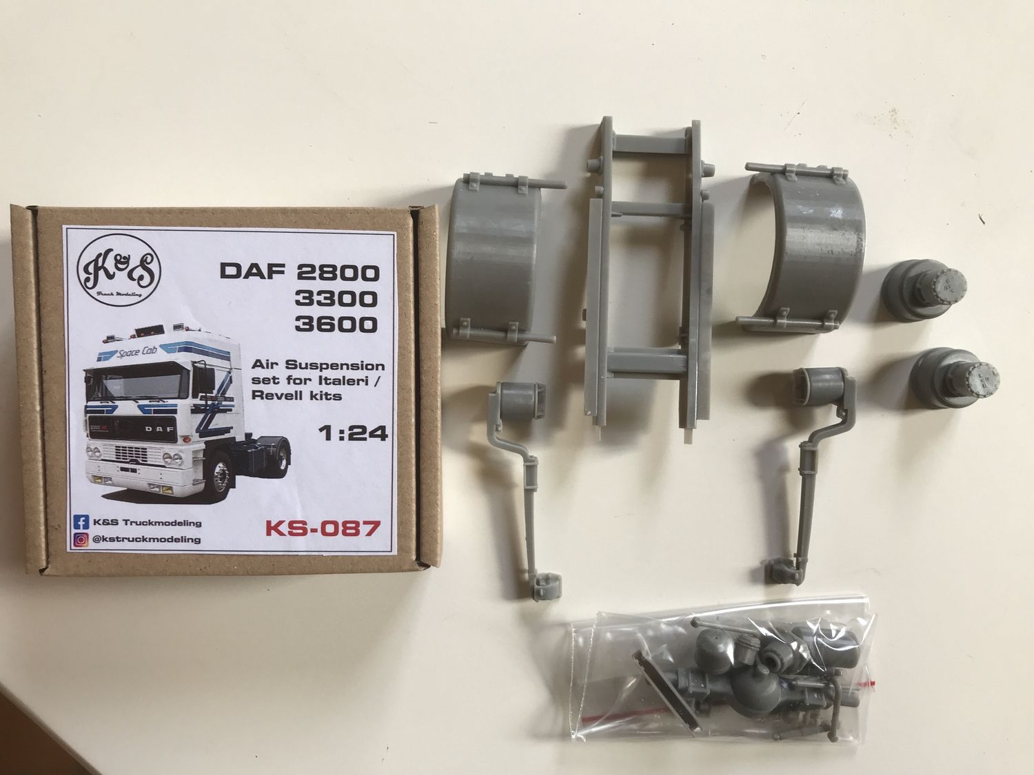 DAF  3300/3600 Air suspension set