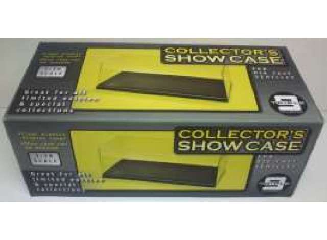 1/18 Big Show case THE ACTUAL SIZE: 13.4w x6.3d x5.4h inch(33.7cm x 15.6cm x 11cm).