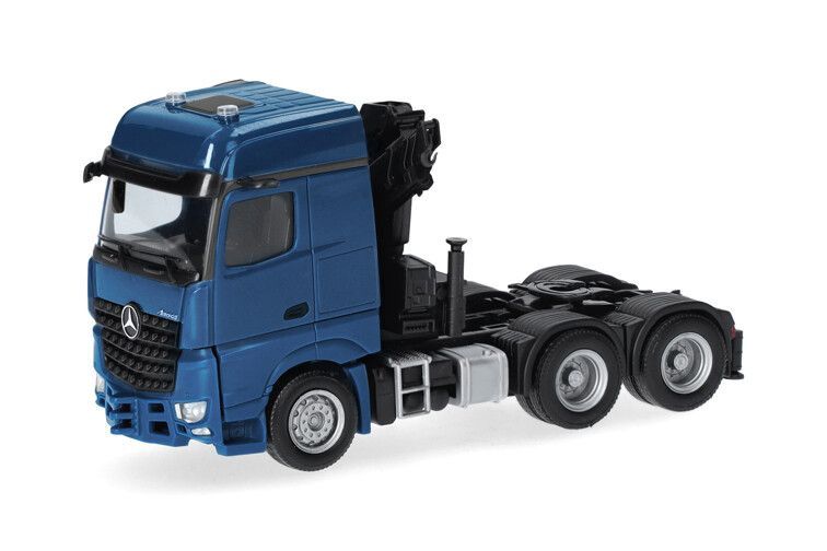 Mercedes Benz Arocs '18 Bigspace 3a. (6x4) + kraan, blauw