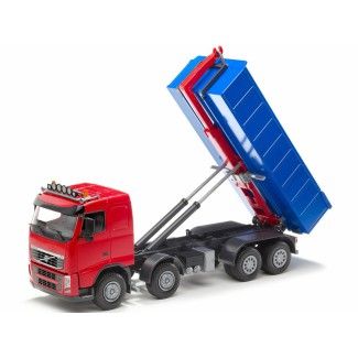 Emek 20755 Volvo FH 8x4 rode vrachtwagen met afrolsysteem