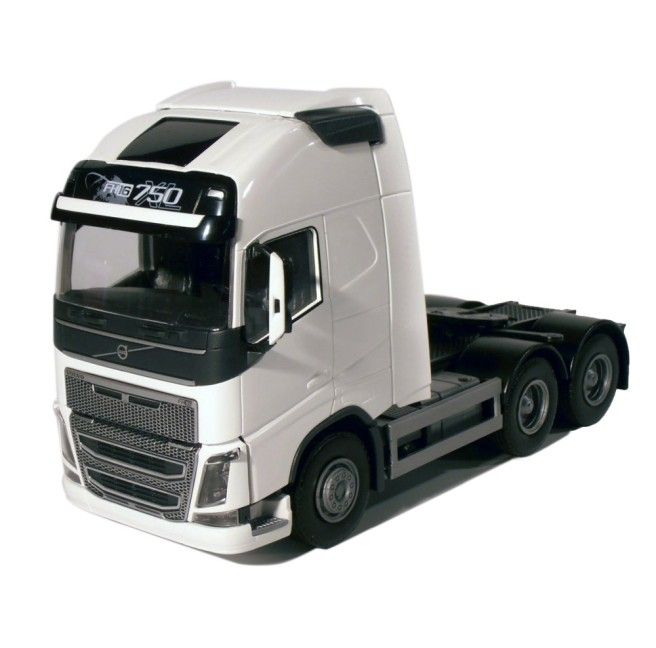 Emek Volvo FH16 globetrotter 6x4 wit