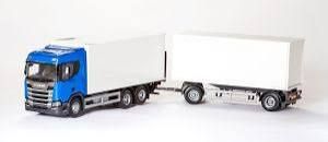 Emek 89644 Scania CR 6X4 blauw met 2-assige aanhangwagen en laadklep
