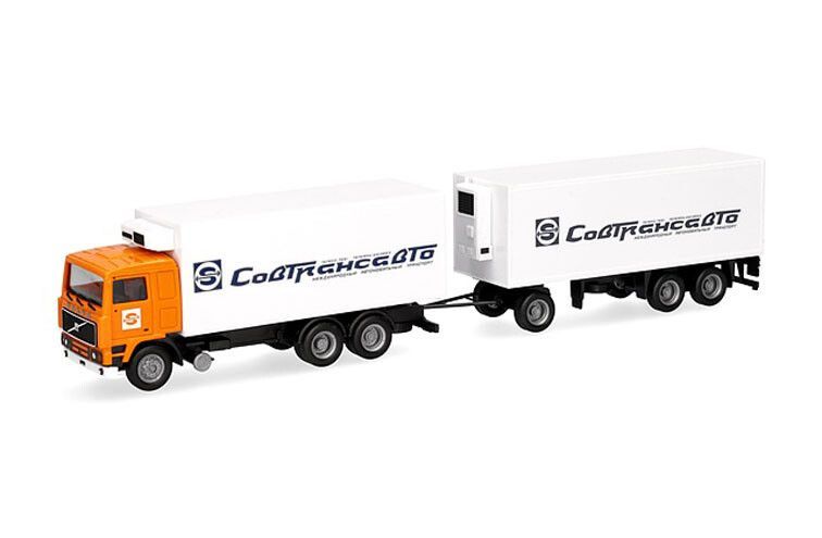 Volvo F10 motorwagen oplegger Sovtransavto