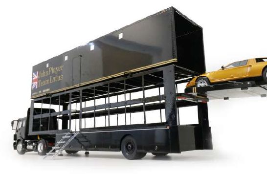 F1 car transporter team lotus 1/18