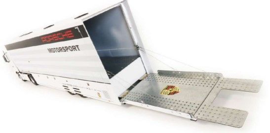 Car transporter Porsche
