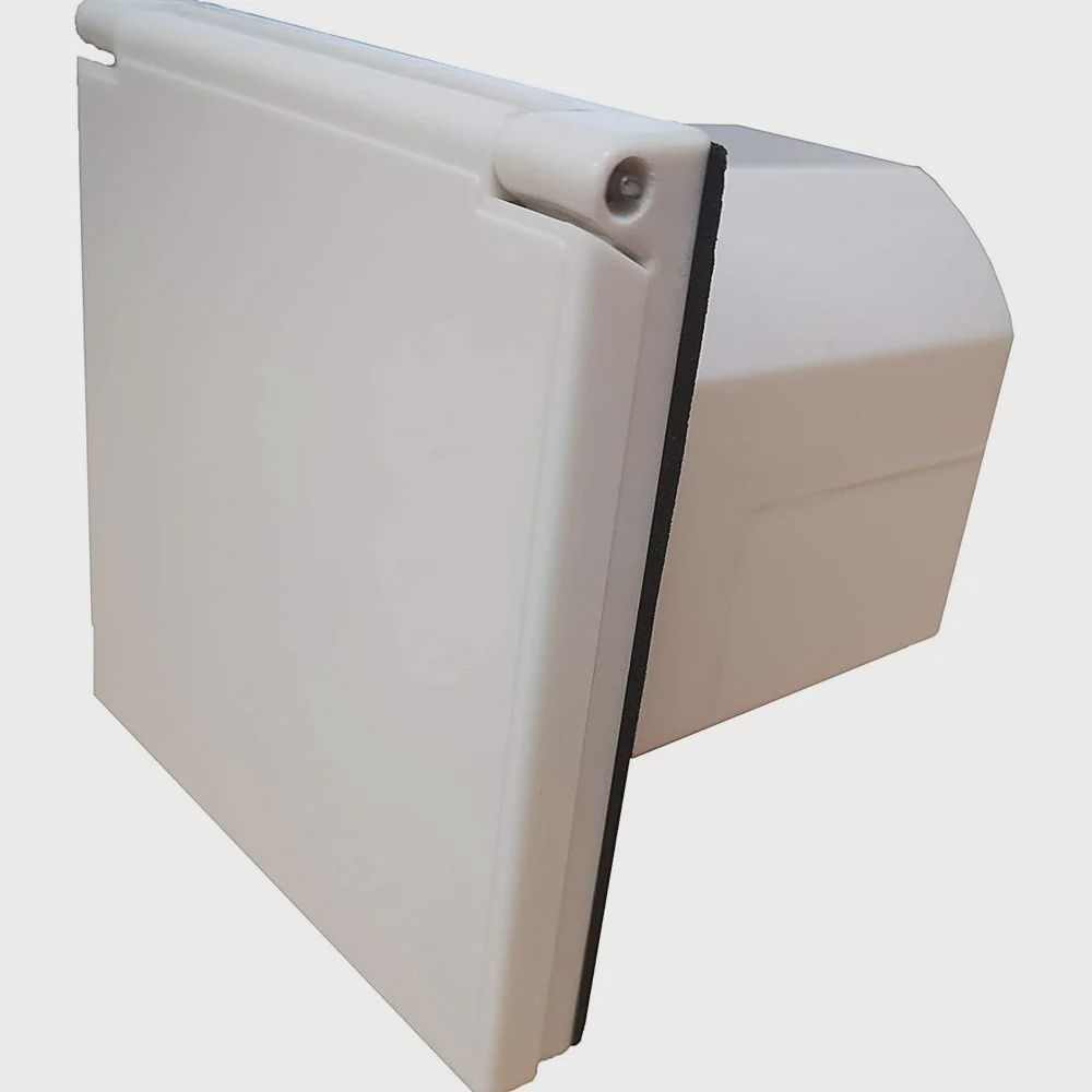 16A 240V Flush Mounted Appliance Inlet with Cover