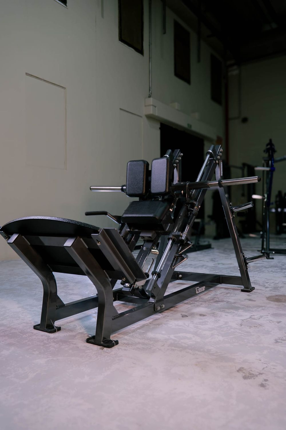 Hack Squat Linear Vector Series