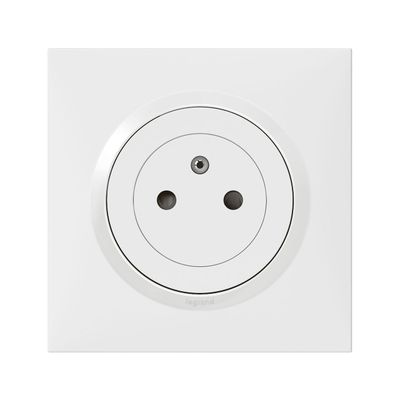 Prise de courant 2P+T Surface Dooxie One 16A 250V~ – Complète et Facile à Installer