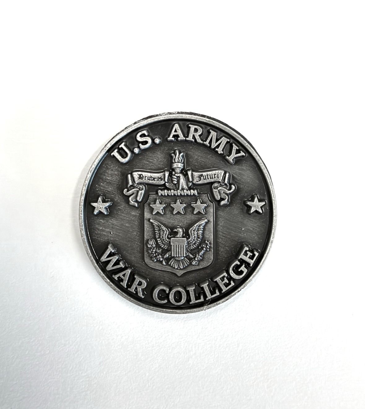 Magnet, Pewter crest