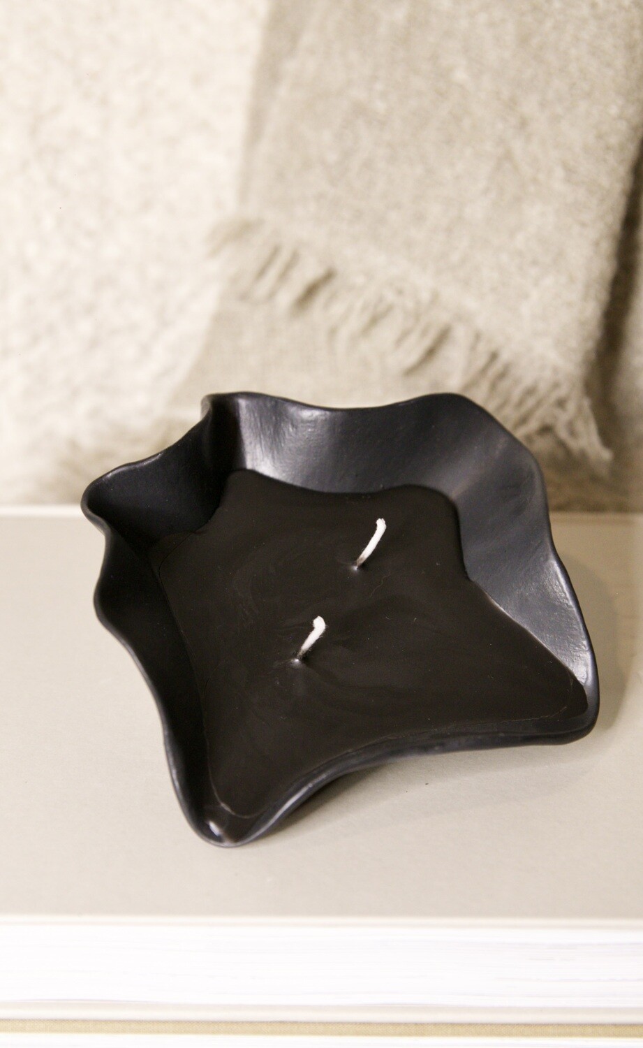 Candle &quot;Lava flow&quot;