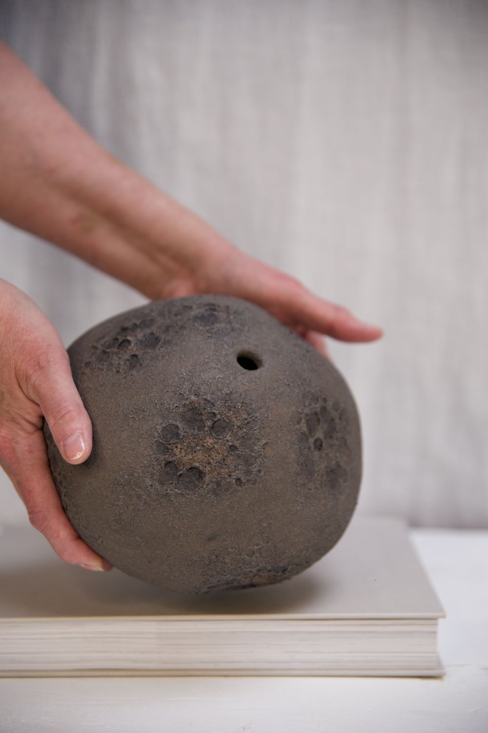 Vase &quot;Magma&quot; dark