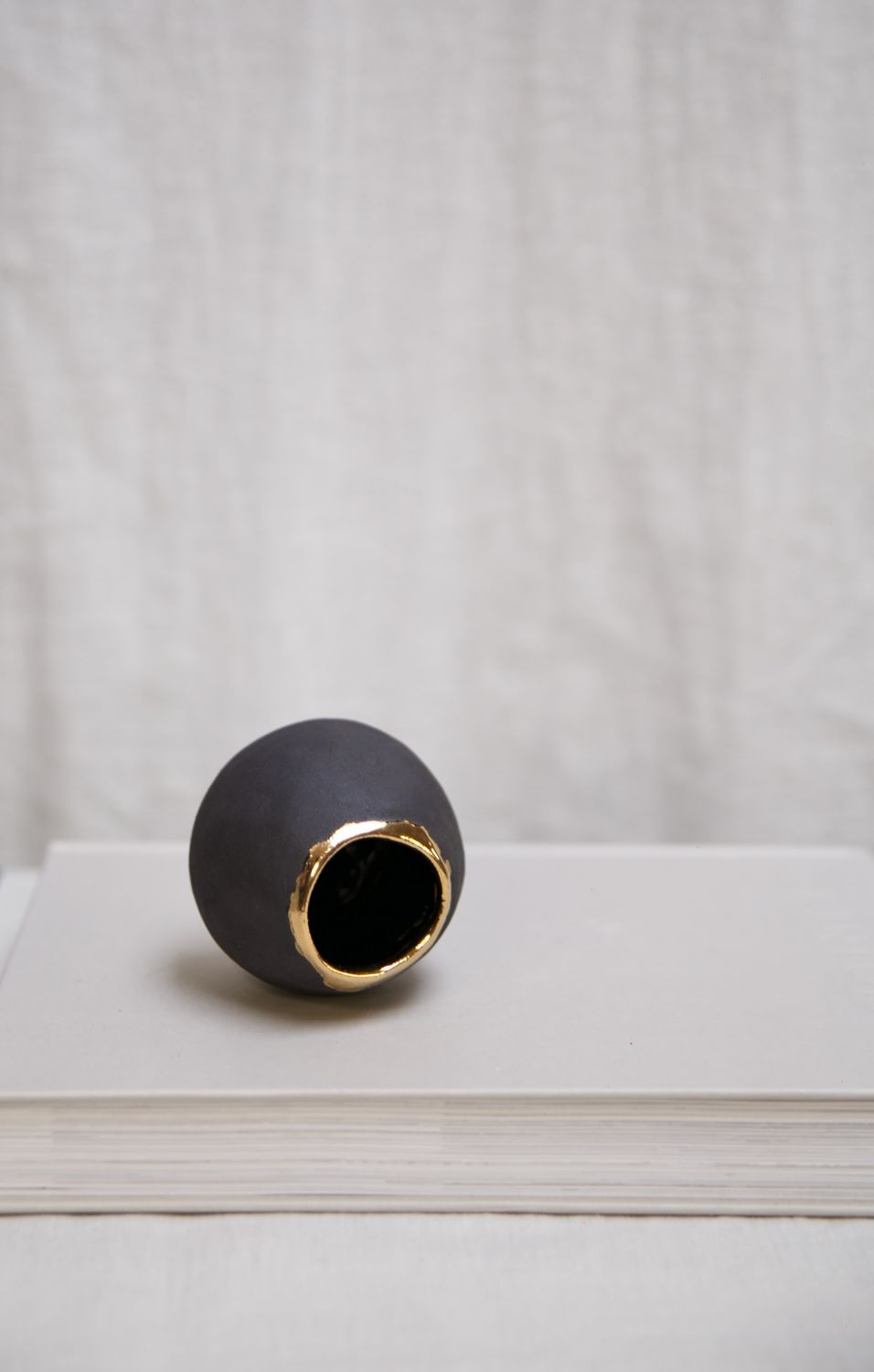 Vase &quot;Aurum&quot; black small