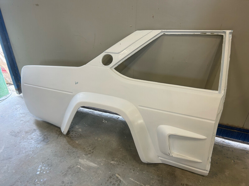 FIANCATE CON MONTANTI 131 ABARTH STRADALE