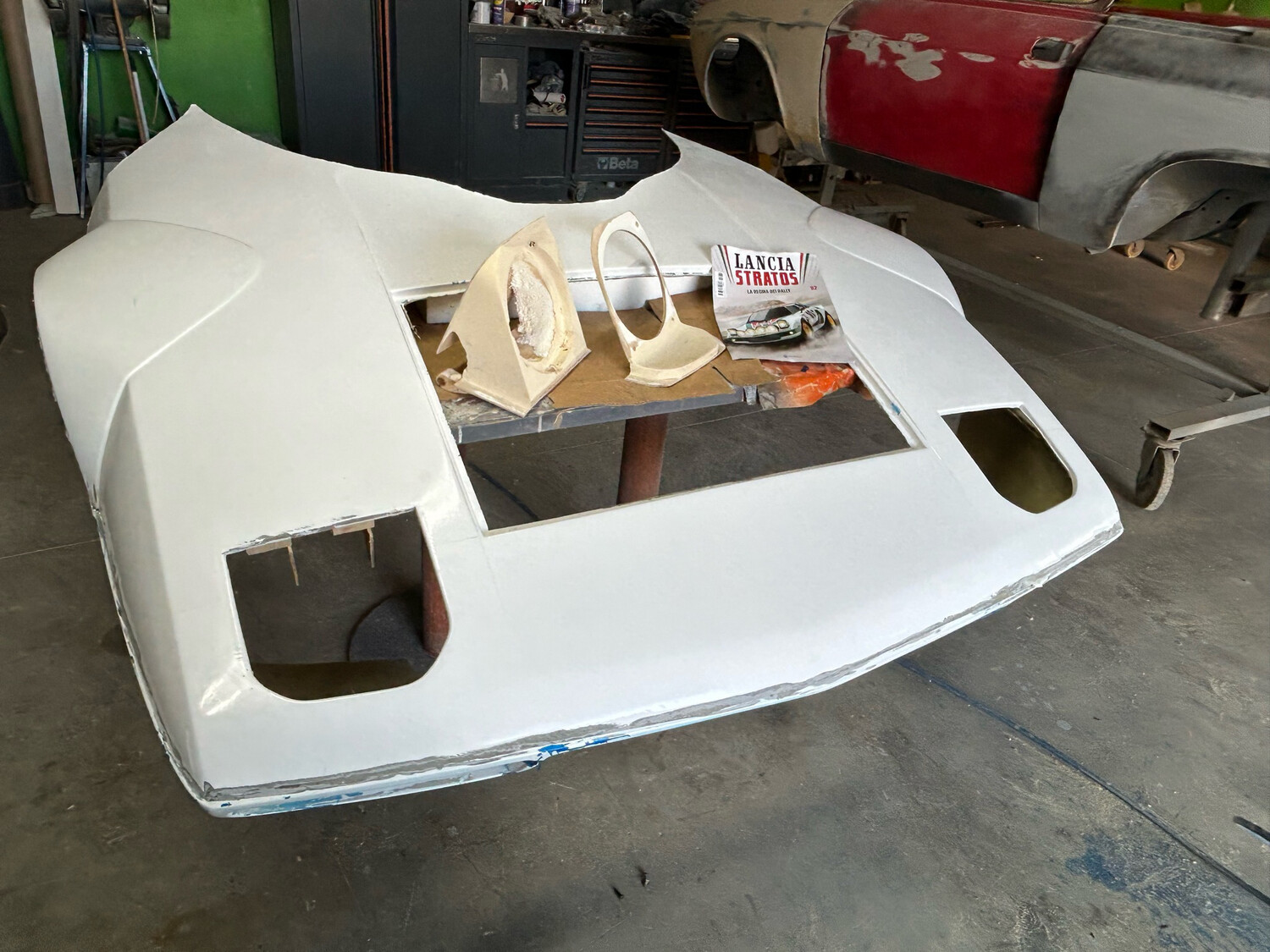 Cofano anteriore lancia stratos