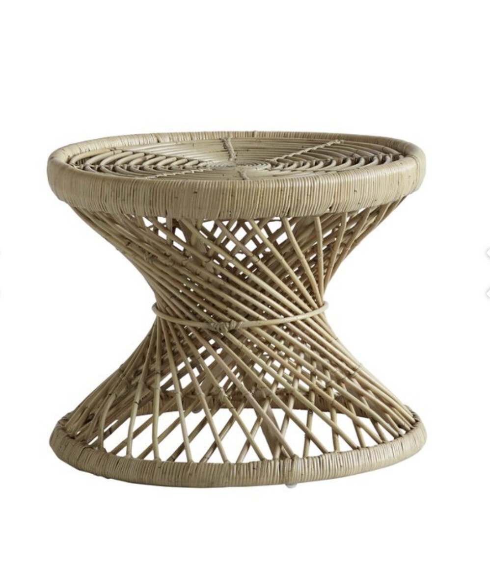 Rattan table 