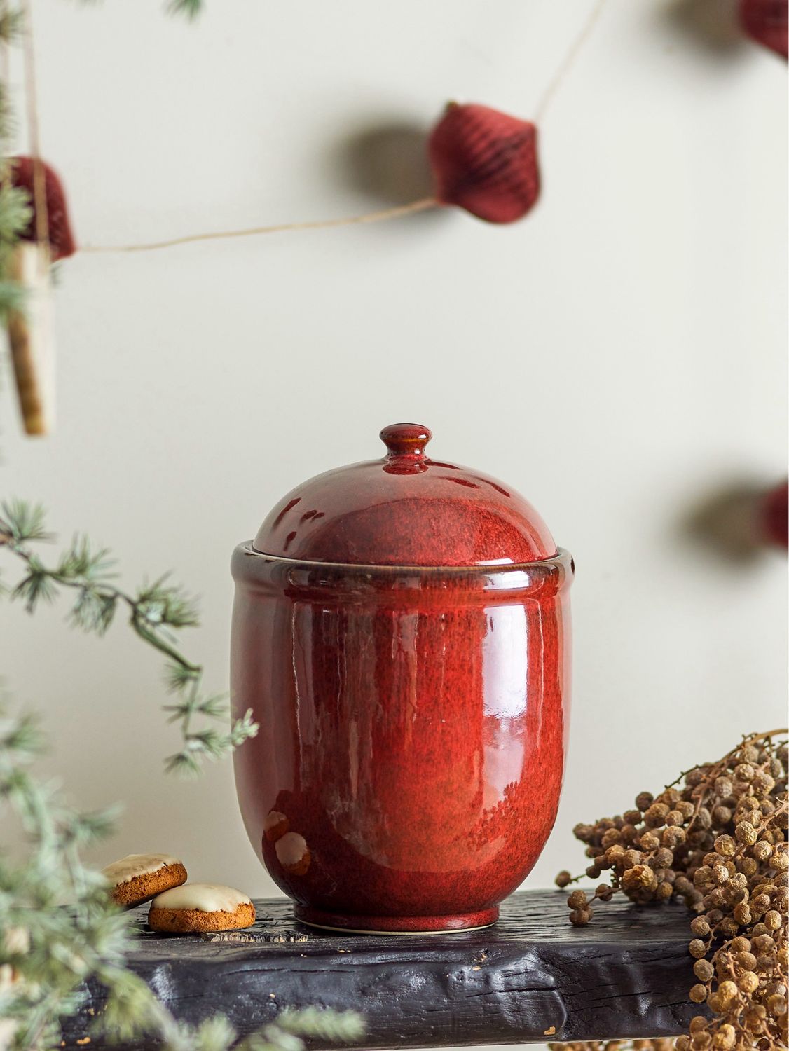 Jenifer Jar, Stoneware