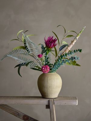 Crown Bouquet, Artificial Flowers