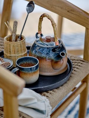 Aura Teapot