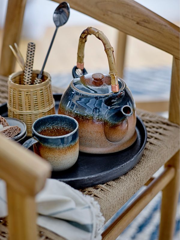 Aura Teapot