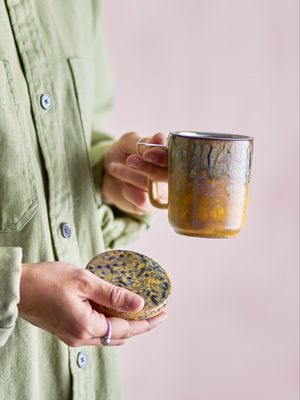 YUMA MUG WITH LID AND STRAINER