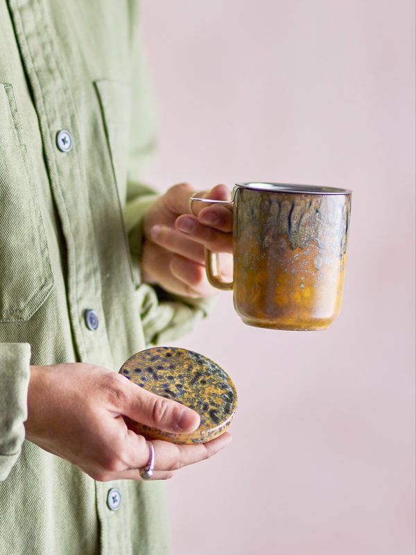 YUMA MUG WITH LID AND STRAINER