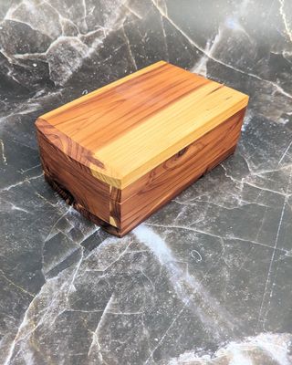 Cedar Jewelry/Dice Box