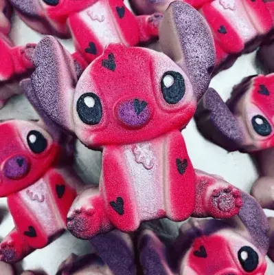Stitch red bath bomb