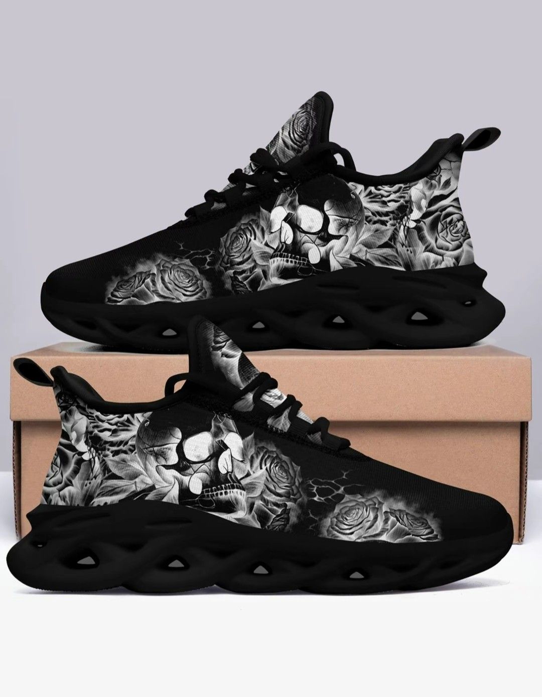 Skull trainers in black and white 💀mens