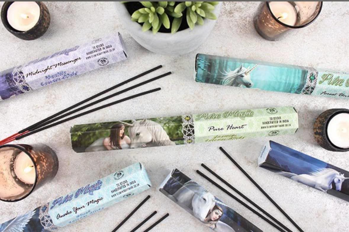 Anne Stokes incense Pure Magic gift pack containing 6 different hexagonal packs of incense sticks. Each hexagonal pack contains 20 incense sticks.