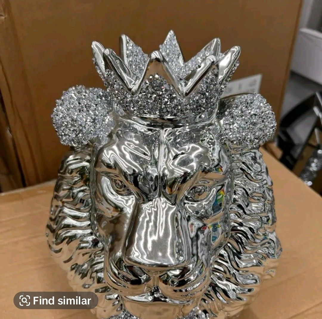 Silver chrome Crushed Diamond Lion King Face Crystal Ornament