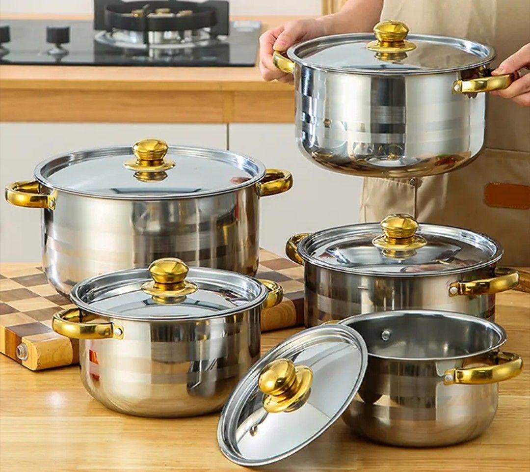 10- piece stainless steel cookware set with 5 pots and 5 lids, compatible with a wide range of cookers for cooking a variety of dishes, with glass lids and gold anti- scald handles, suitable for home