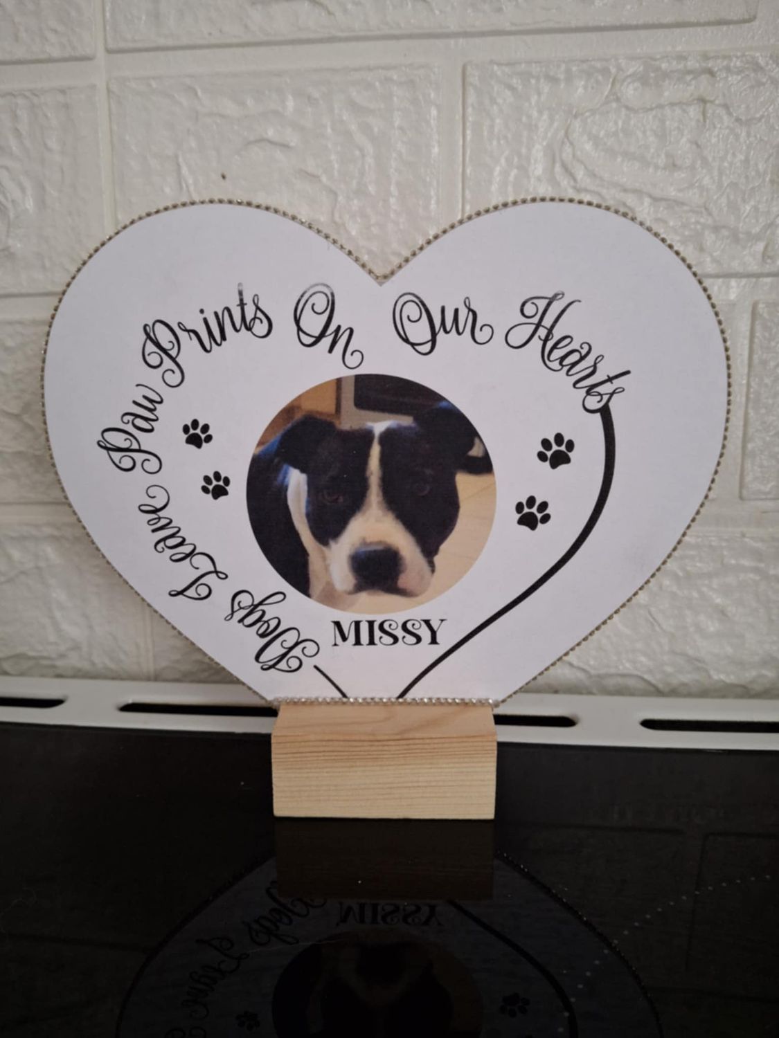 Memorial item