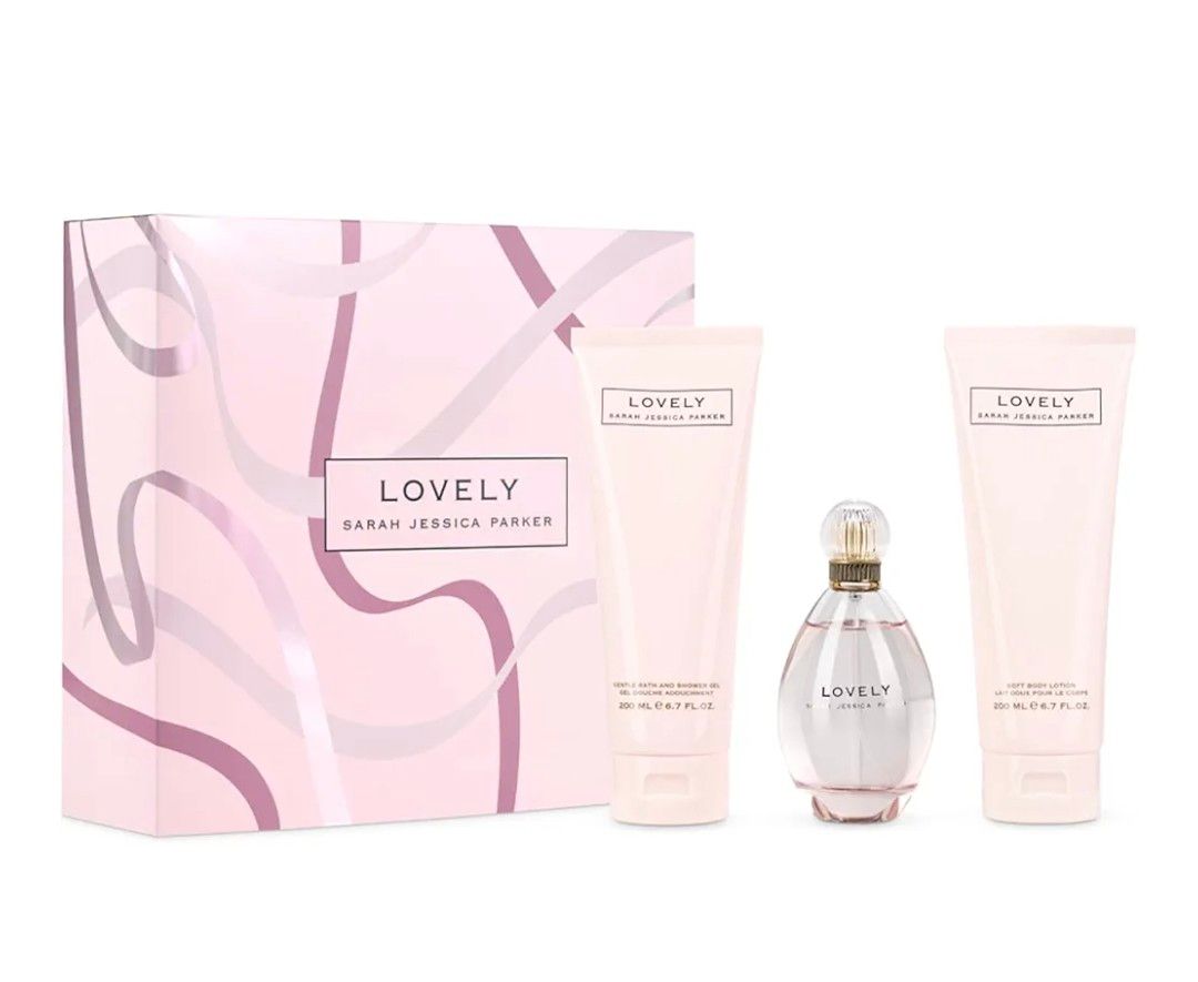 Sarah Jessica Parker Lovely Perfume Gift Set (Inc. 100ml Eau de Parfum for Women, 200ml Body Wash, 200ml Body Lotion). Perfume For Women Gift Sets - Genuine SJP Fragrance