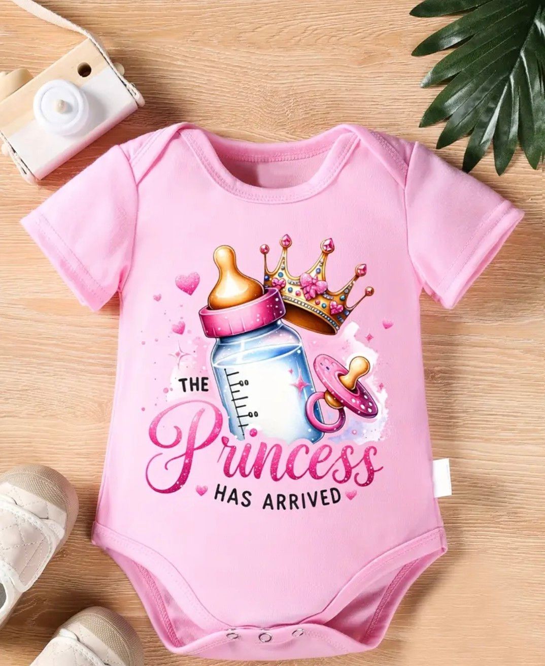 &#39;s Princess Outfit - White &amp; Pink Crown &amp; Print Romper, Soft Short-Sleeve Bodysuit with Snap Closure, Ideal Shower Gift,, Perfect for