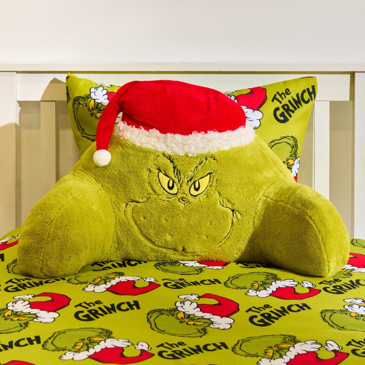 The Grinch Cuddle Cushion - Green