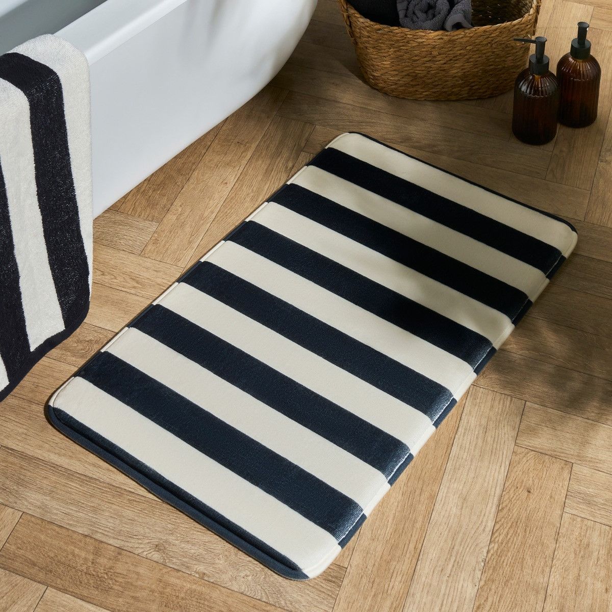 Striped Print Foam Bath Mat