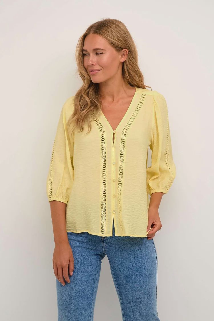 Kaffe Blouse detail broderie jaune poussin 10508321