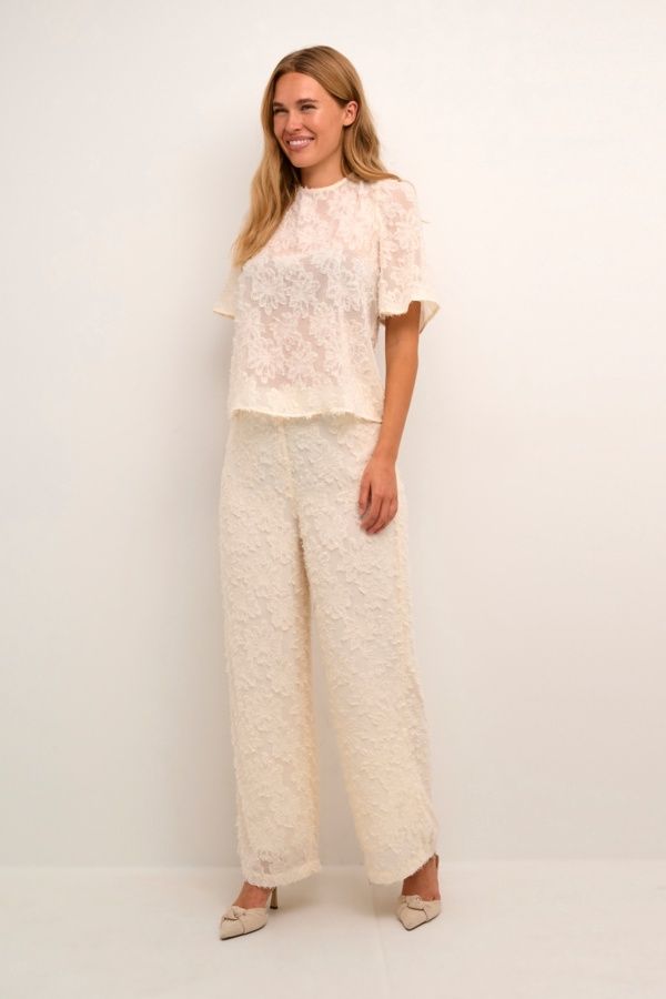 Kaffe Blouse chiffon crème relief et transparence 10508540