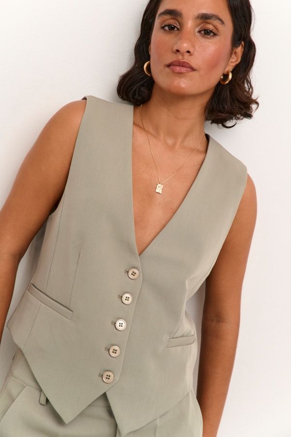 Kaffe Gilet sans manches kaki pâle boutonné 10507907