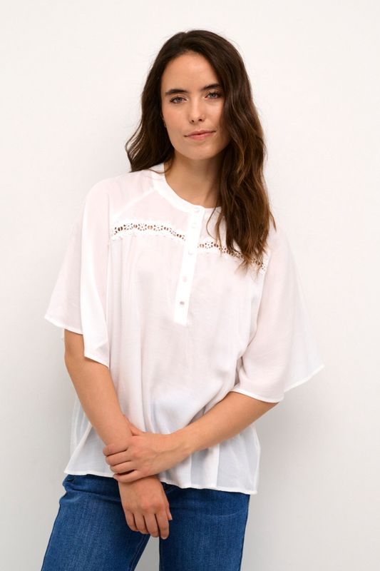 Kaffe Blouse offwhite broderie avant 10508947