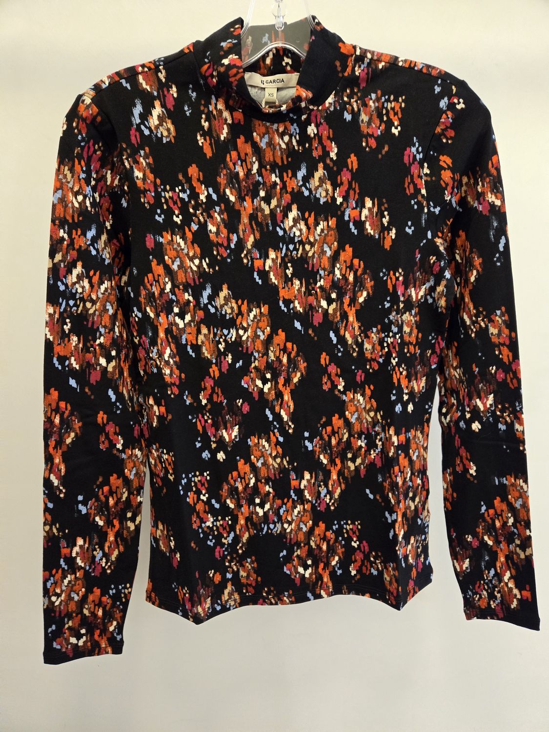 Garcia Chandail noir manches longues imprimé floral orangé U40013