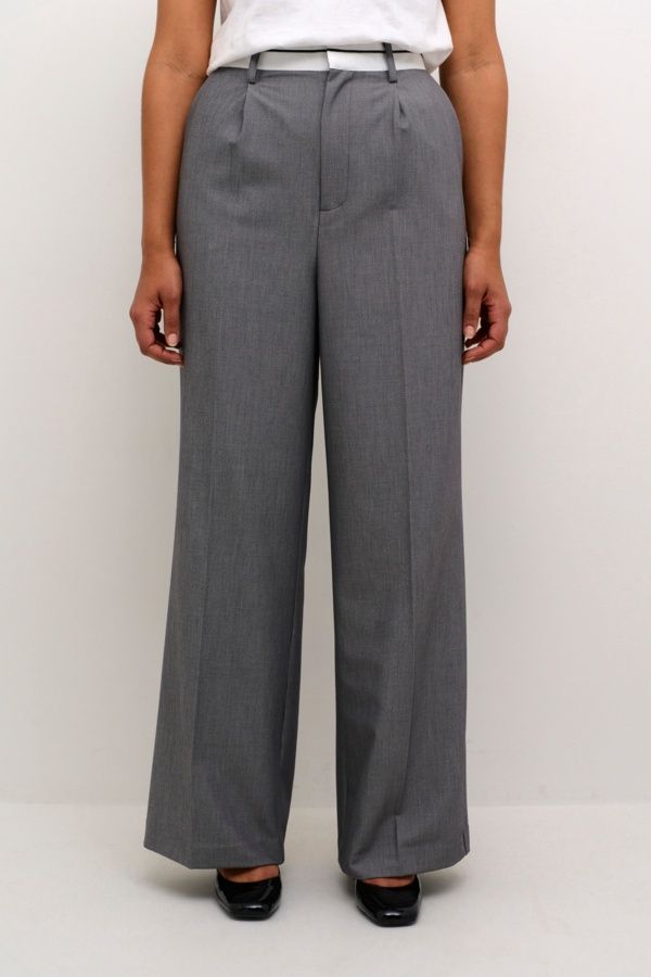 Kaffe Pantalon gris jambes larges bande blanche taille 10509191