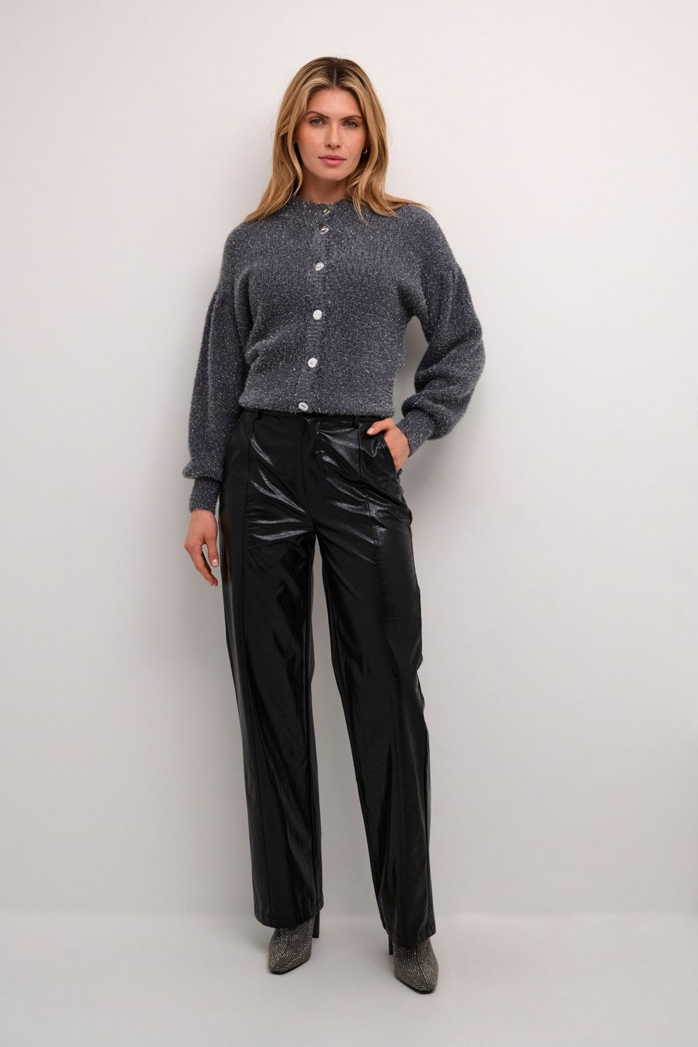 Cream Pantalon noir enduit effet faux cuir 10612990