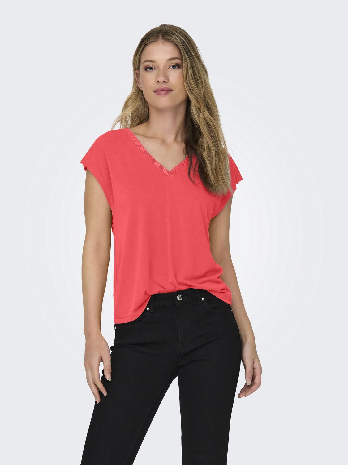 Only T-Shirt corail col V detail lurex doré 15285624