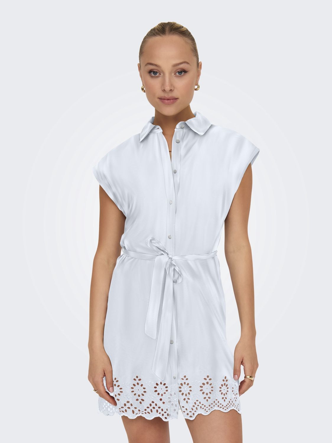 Only Robe broderie blanche 15314411