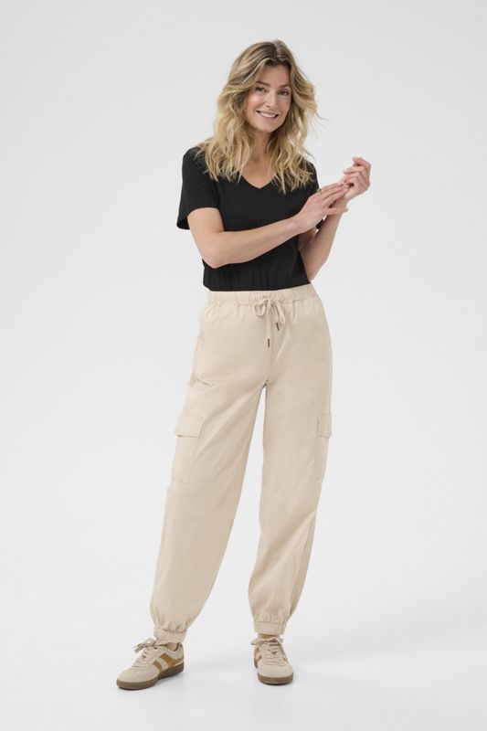 Cream Pantalon cargo couleur avoine élastique chevilles 10613536