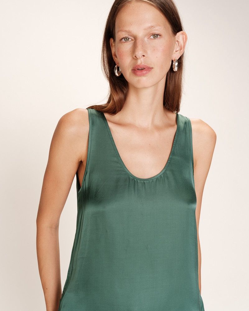 Grace&amp;Mila Top emeraude sans manches satinée RICOTTA 13161
