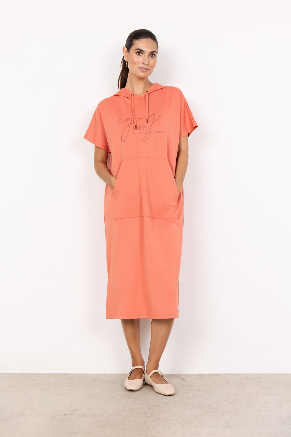 Soya Concept Robe manches courtes avec capuchon en modal Madarine27030